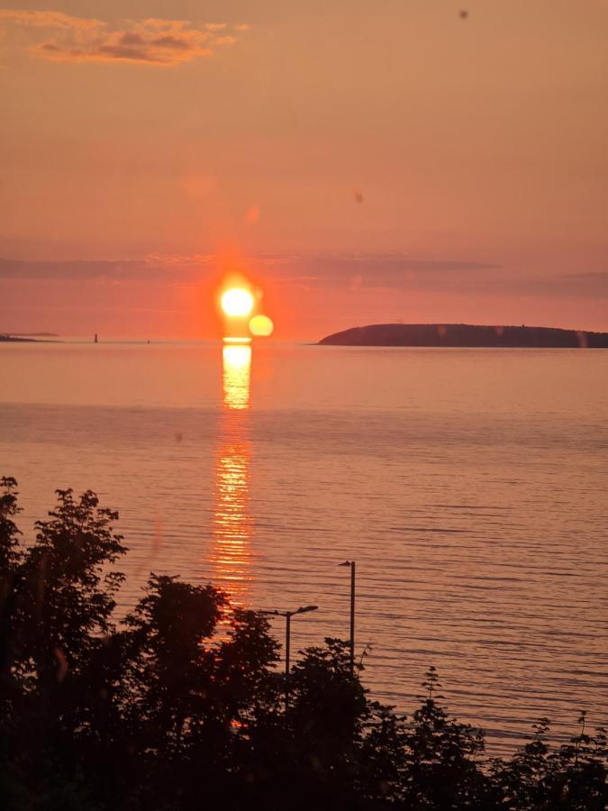 הוילה Penmaen-mawr 4Br Sea View Escape-Near Snowdonia& Coastal Trails מראה חיצוני תמונה
